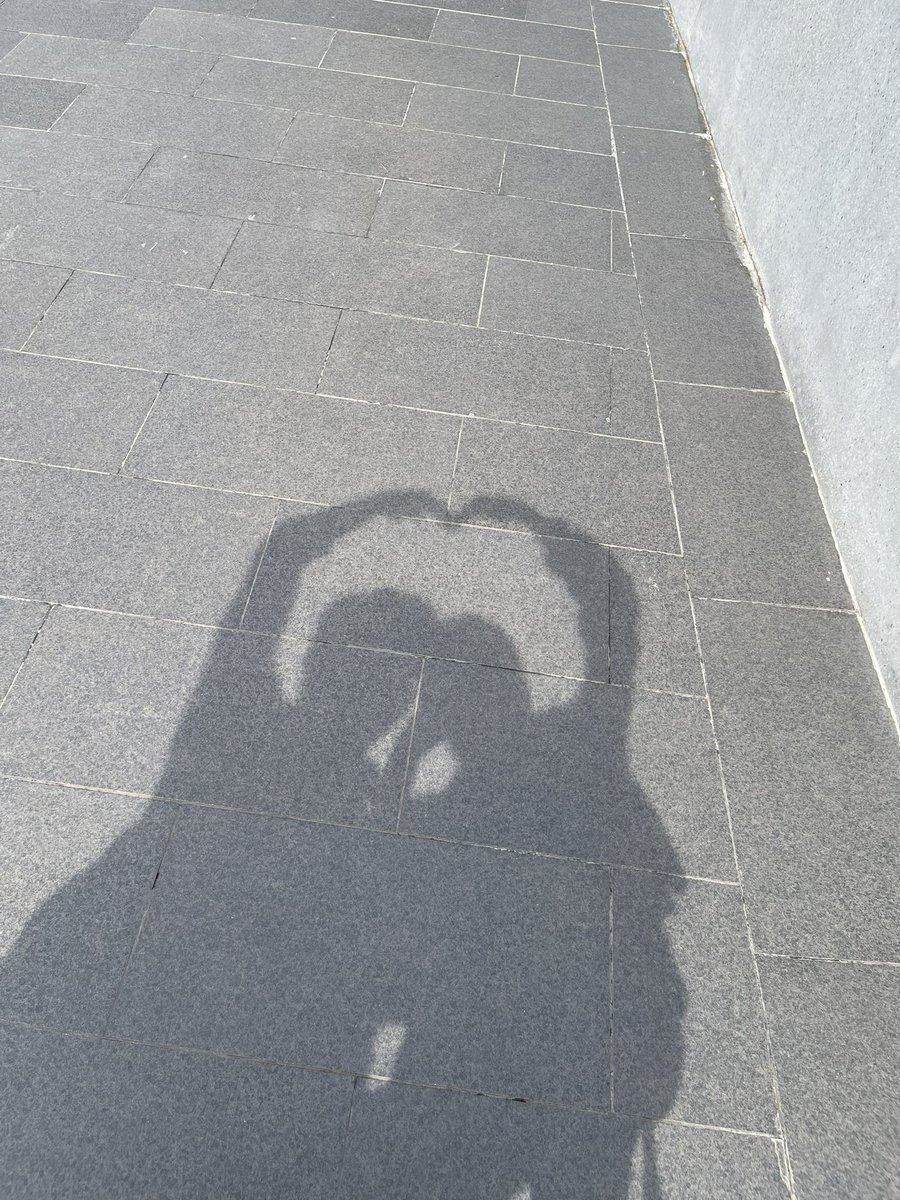 jufridinnn's tweet photo. Date with lobe🌹💖 https://t.co/Ls63lCeNAI