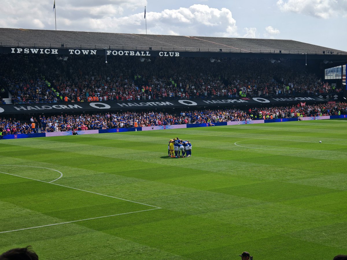 Fair play to #lfc they stepped it up 2nd half and showed their class.
Kounate made a difference as Delap had the better of Quansah.
That's the quietest sold out away end I've ever seen at Portman Road #itfc