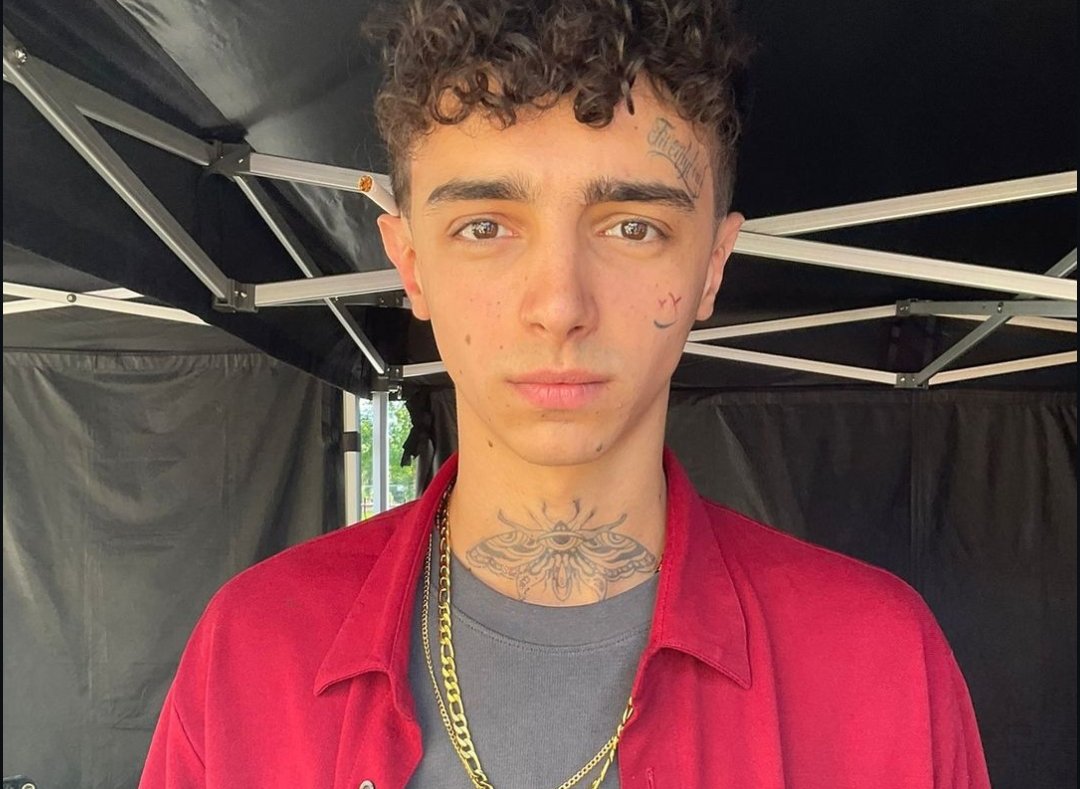 .<a href="/blaspolidorii/">Blas Polidori</a> para un próximo proyecto: la regla de osha. 🌟