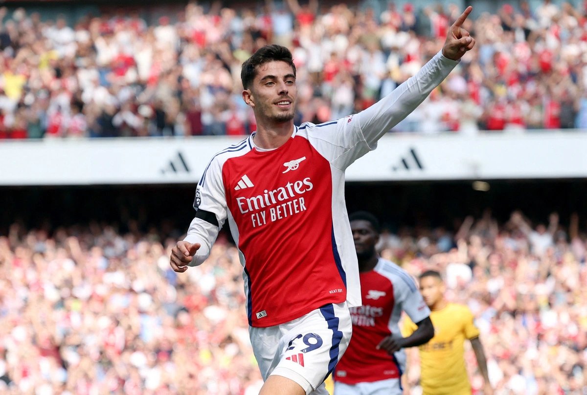 tanlee102's tweet photo. I'm going to put all my stock in Kai Havertz this season. He had an unexpected Euro, but it made him hungrier, and the Premier League trophy will come to this guy. Come on, Havertz! 
#ARSWOL #COYG https://t.co/YeJSORMtQf
