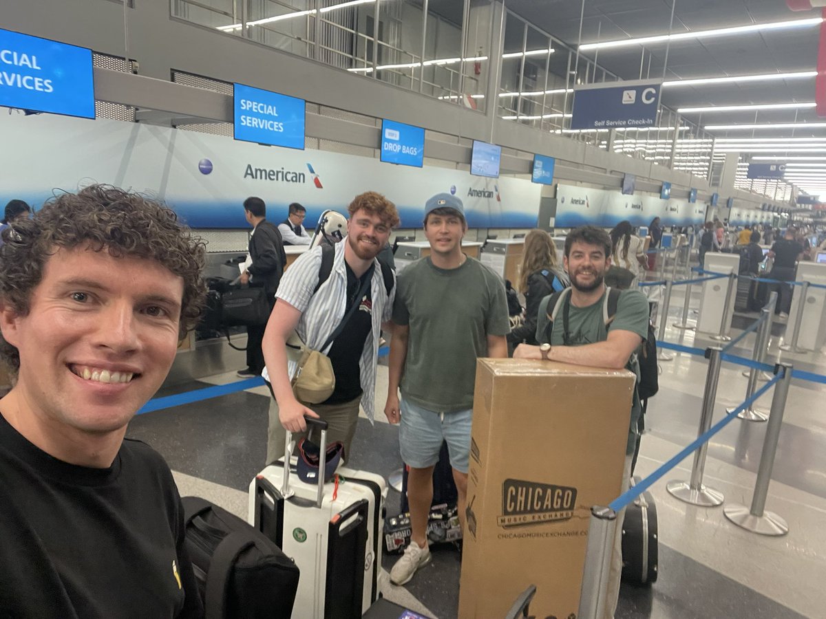 Boxing Banjo (@boxingbanjo) on Twitter photo 🇺🇸 THANK YOU, USA 🇺🇸
We have had a fantastic time in the USA as always! Thanks to all the lovely people we met along the way and who came to see our shows!
Until next time!🥊
Supported by <a href="/culture_ireland/">Culture_Ireland</a> 🇺🇸 THANK YOU, USA 🇺🇸
We have had a fantastic time in the USA as always! Thanks to all the lovely people we met along the way and who came to see our shows!
Until next time!🥊
Supported by <a href="/culture_ireland/">Culture_Ireland</a>