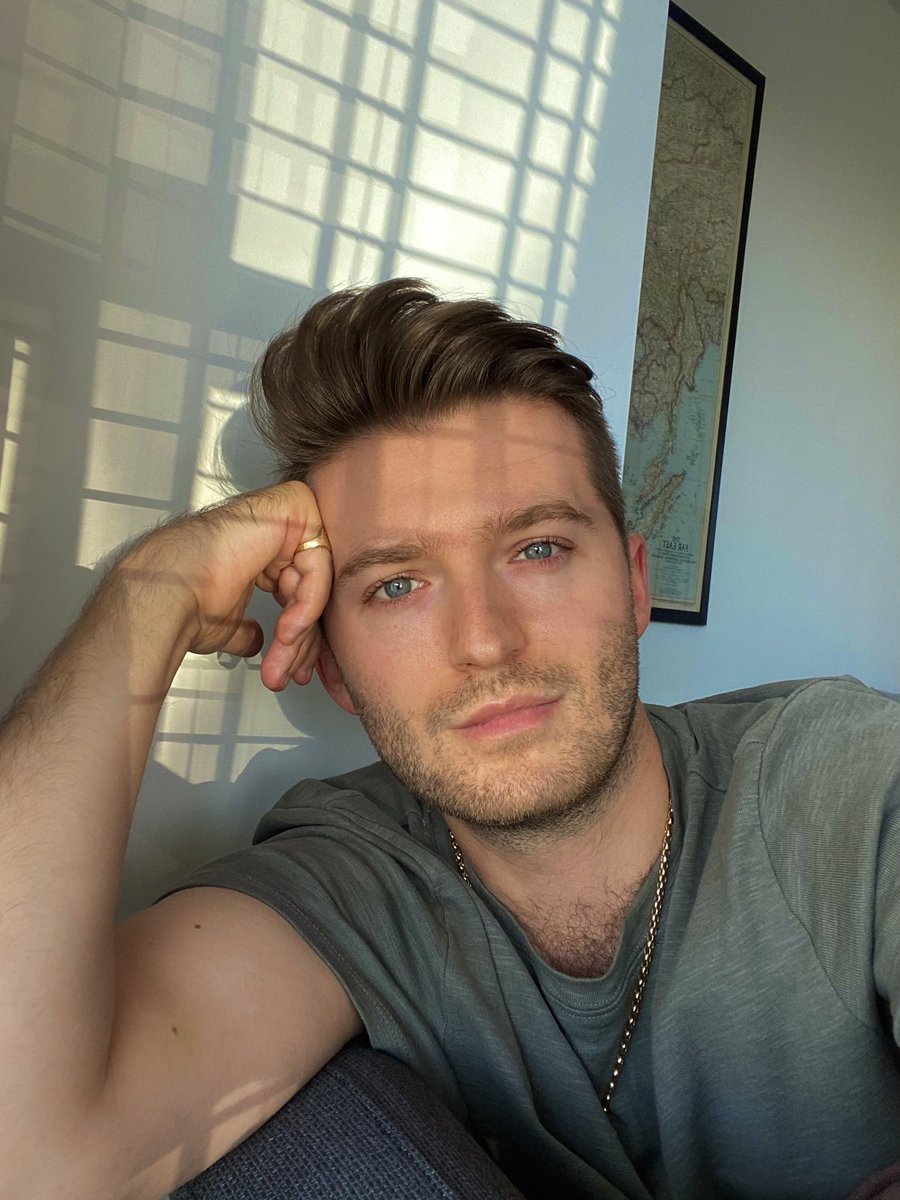 AustynHClose's tweet photo. guess?¿ https://t.co/dp38TovlC1
