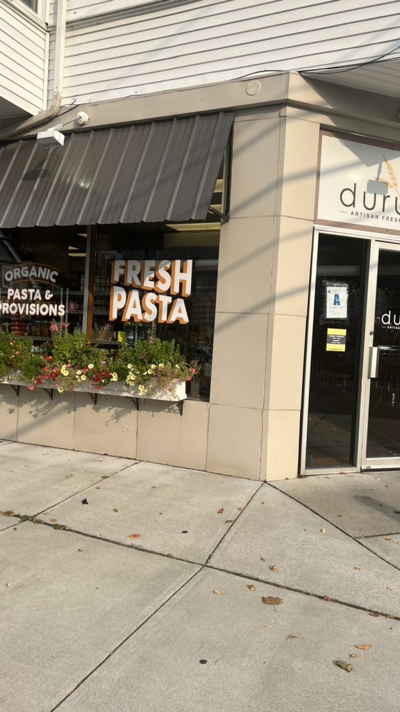 starlit's tweet photo. my new neighborhood has great italian food! can i claim it as my own if i am heating it up? #yum #reallylocal #foodicook https://t.co/PtqC5BOcPI https://t.co/WY3wmTKjw3