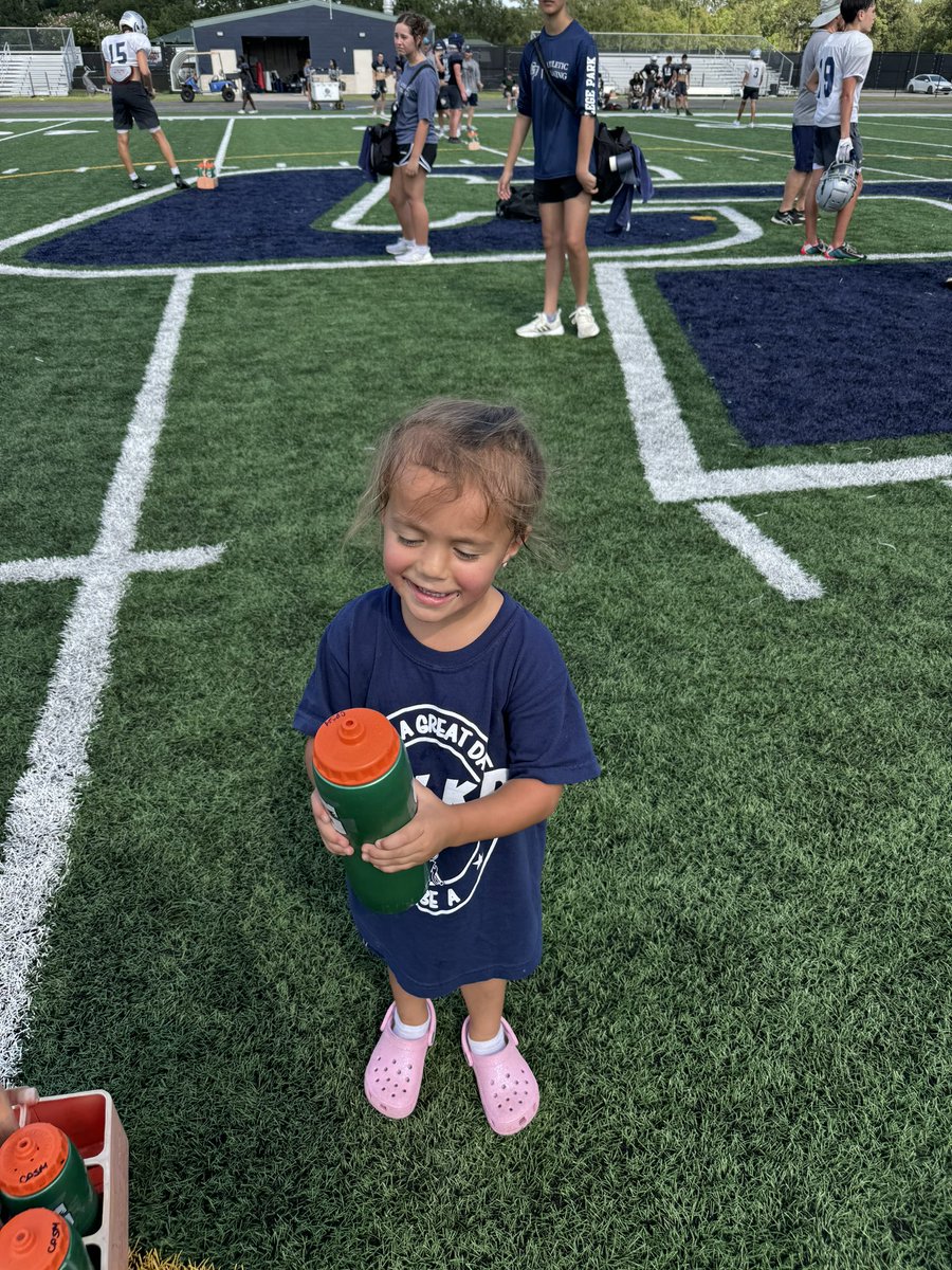 It’s so hot nowadays I had to put my kid to work to keep these kids hydrated #TDE
