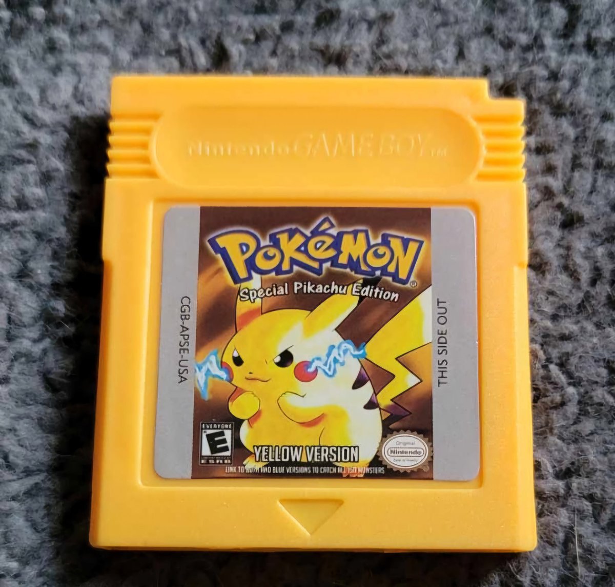 Got a little gift for myself today.

Definitely named my starter Pikachu "Wattson".

Have a good day 💙⚡️