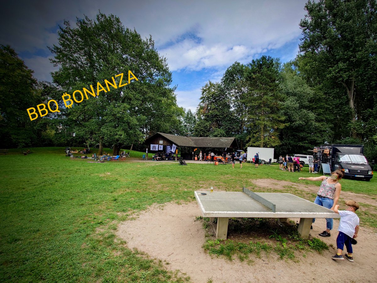 mtoshi21er's tweet photo. War echt angenehm ❤️🔥🥳
Beertap 🍺
Miner 🧑🏻💻
Foodtruck 🍔🚚
BBQ 🌭
Gude Leud 😉
Morgen bei @21Stammtisch mehr... 20 Uhr hier 😱 https://t.co/vjDeA7KUFH