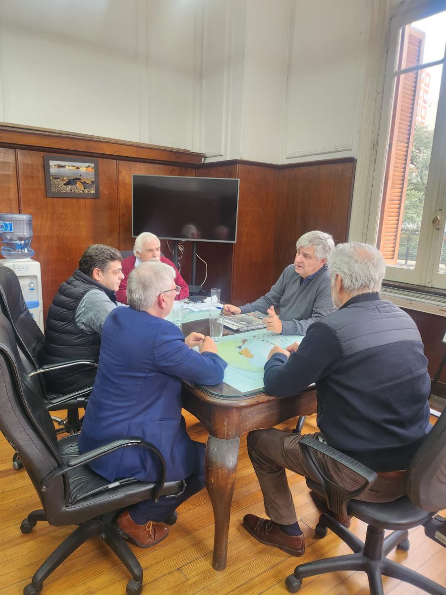 PRODUCCIÓN Y TRABAJO IMPULSAN LA CONSOLIDACIÓN DE LA ACTIVIDAD PESQUERA EN SANTA CRUZ

🤝| Este esfuerzo busca potenciar la competitividad y eficiencia de la pesca en Santa Cruz.

Nota completa: bit.ly/3M7UTLw