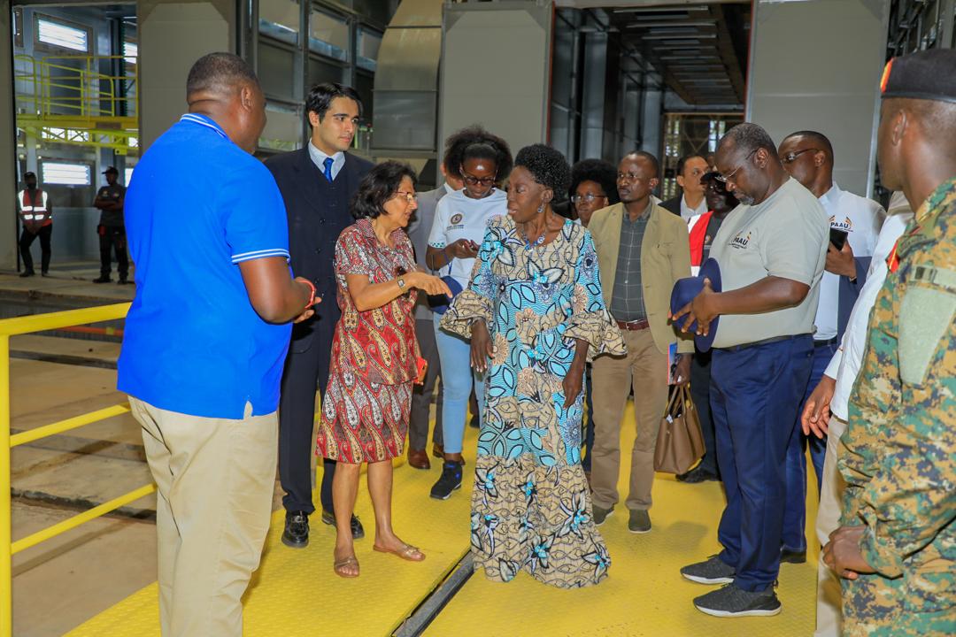 NECUPDF's tweet photo. Uganda's First Deputy Premier, Rt Hon Rebecca A. Kadaga, officially launched the First E-Mobility Expo 2024 at Kiira Motors Corporation Electric Vehicle Plant in Jinja https://t.co/9kbVRaovET