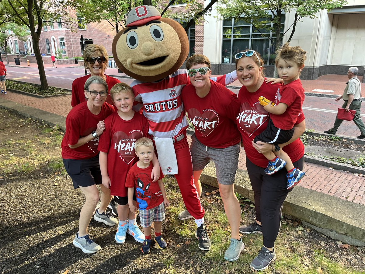AHA heart walk today!! <a href="/OhioStateDHLRI/">OhioStateDHLRI</a> <a href="/OSUWexMed/">The Ohio State University Wexner Medical Center</a> #walkcbus