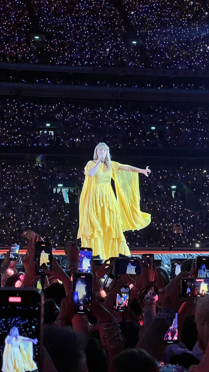 tomgordonLD's tweet photo. It’s me, hi 👋 

I’m the Swiftie MP 🙋‍♂️ https://t.co/adpJ4U9uN7