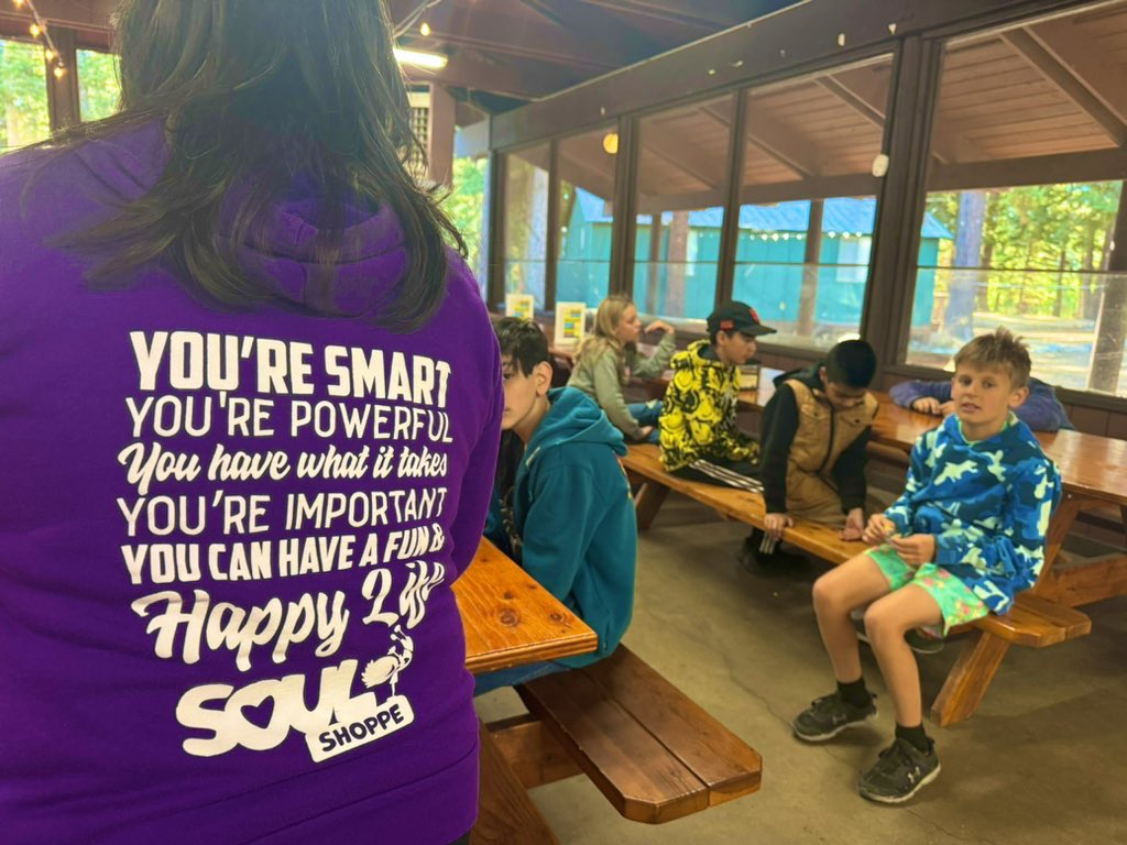 Worldwide_Cares's tweet image. Our Jets @Holbrook_Cares kicked off their morning with a little @SoulShoppe! Thank you @ConcordPD_CA for inviting us to @camp_concord ⛺️🛩️👮♂️ #ExpandedLearning @CARES_ELP @HolbrookMDUSD @MtDiabloUSD @nicolecareselp