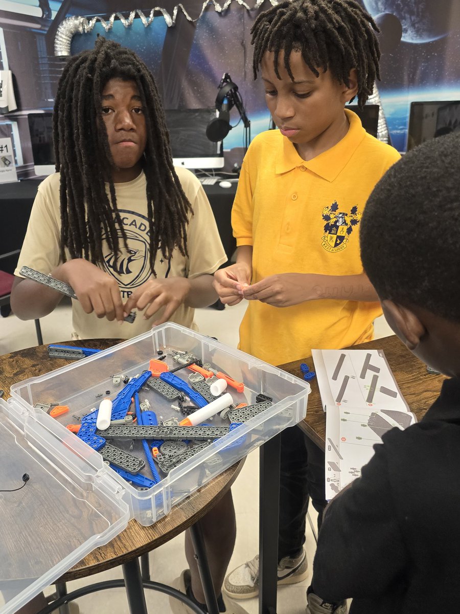 Collaboration and creativity builds relationships and increases student achievement! <a href="/APSBESTACADEMY/">BEST Academy at The Thomas W Dortch Jr Institute</a>
<a href="/apssupt/">Dr. Bryan Johnson</a> <a href="/rob_p_williams_/">Robert</a> <a href="/shannon06_atl/">Shannon Williams</a> @lockett_adams <a href="/Hill_Mentors/">Nakhia Hill</a>  <a href="/PrejeanHarris/">Rose Prejean-Harris</a> <a href="/SEL_APS/">SEL in APS</a> <a href="/zackoryk/">Zackory Kirk</a> <a href="/DonyallD/">Donyall D. Dickey Ed.D.</a> <a href="/ToliverDennis/">Dennis Toliver</a> <a href="/BESTEaglesFB/">B.E.S.T Academy Eagles</a> <a href="/drvbryant/">Dr. Veneschia Bryant</a>  <a href="/JFive81/">Joshua Moore, M.S.,CAA</a>