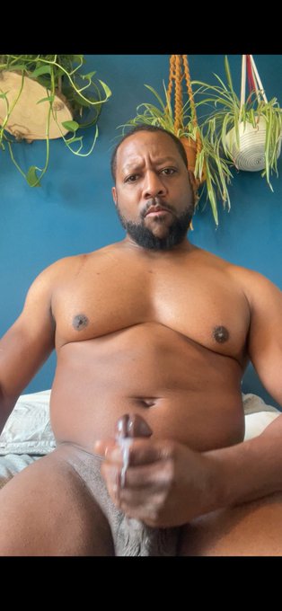 Subscribe to my onlyfans  https://t.co/oXG6Sm6xaK https://t.co/DfRztzaSOZ