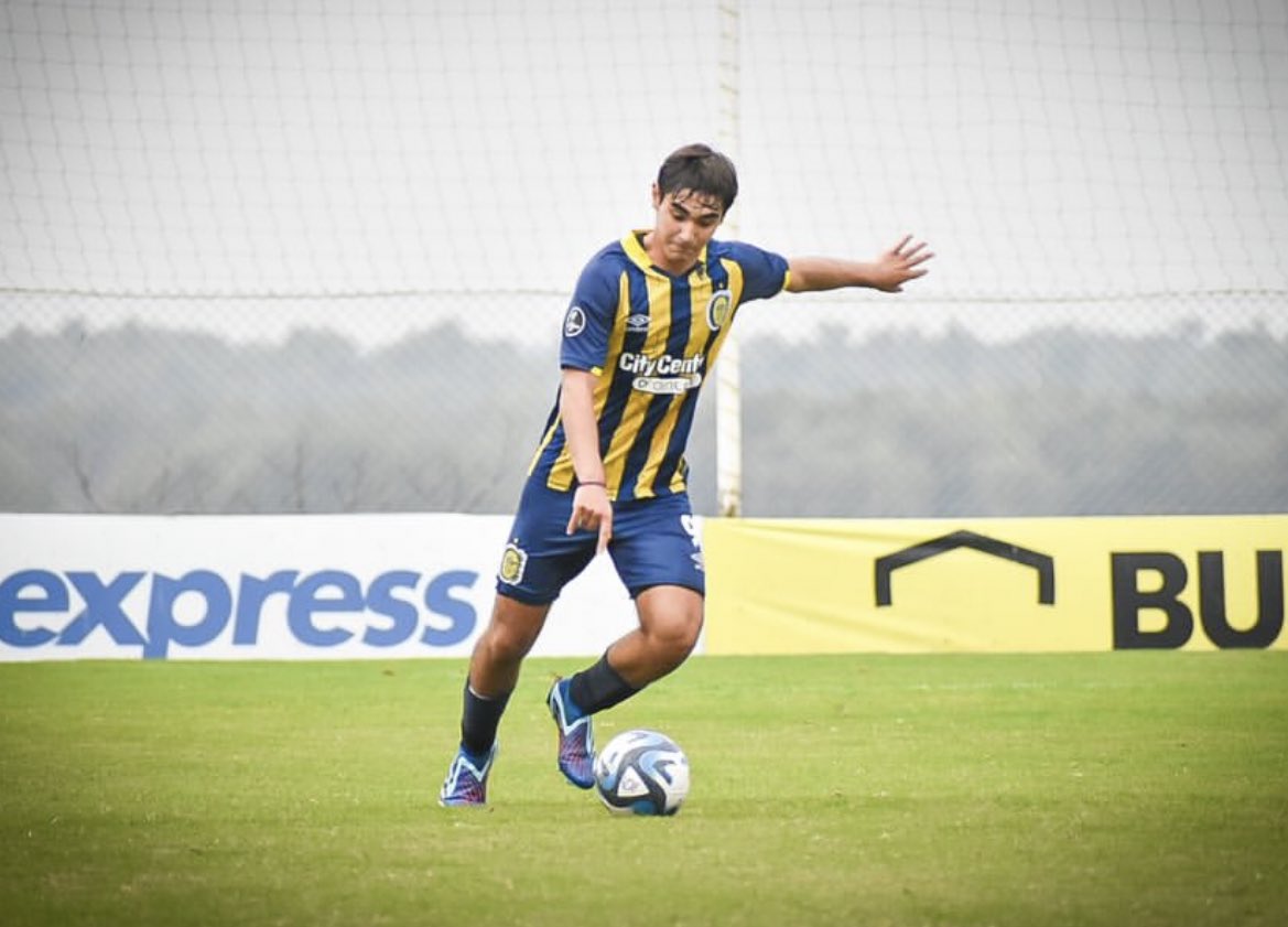 HisDeInferiores's tweet photo. 🎯🇺🇦 Luka Rosciano hizo un HATTRICK en el
7 A 1 de la 4ta de Rosario Central vs. Atlético Tucumán

Delantero cat. 2005 ⚽️ https://t.co/HpU3agzLXG