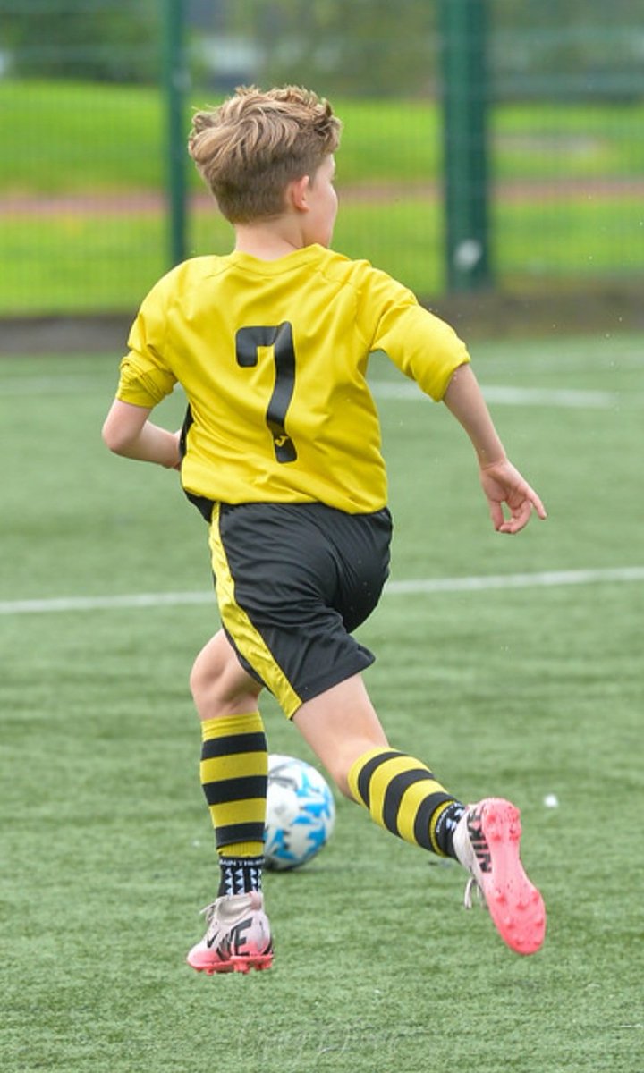 Stampy2012's tweet photo. Great start from the athletic boys in the @ERSDALeague today. Good, competitive game with some great team goals scoring 6 and keeping a clean sheet. A fine hat trick from our No. 7 Nic 🟡⚫️🟡⚫️ https://t.co/W2QIdEPCDb
