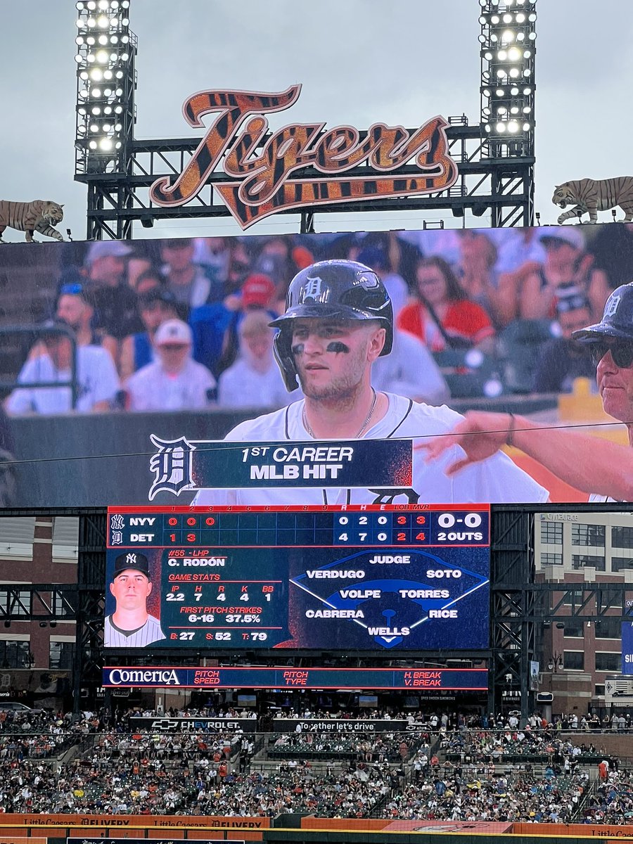 NatalieKerwin1's tweet image. Jace Jung first hit out of the way!! ☝🏼 #RepDetroit