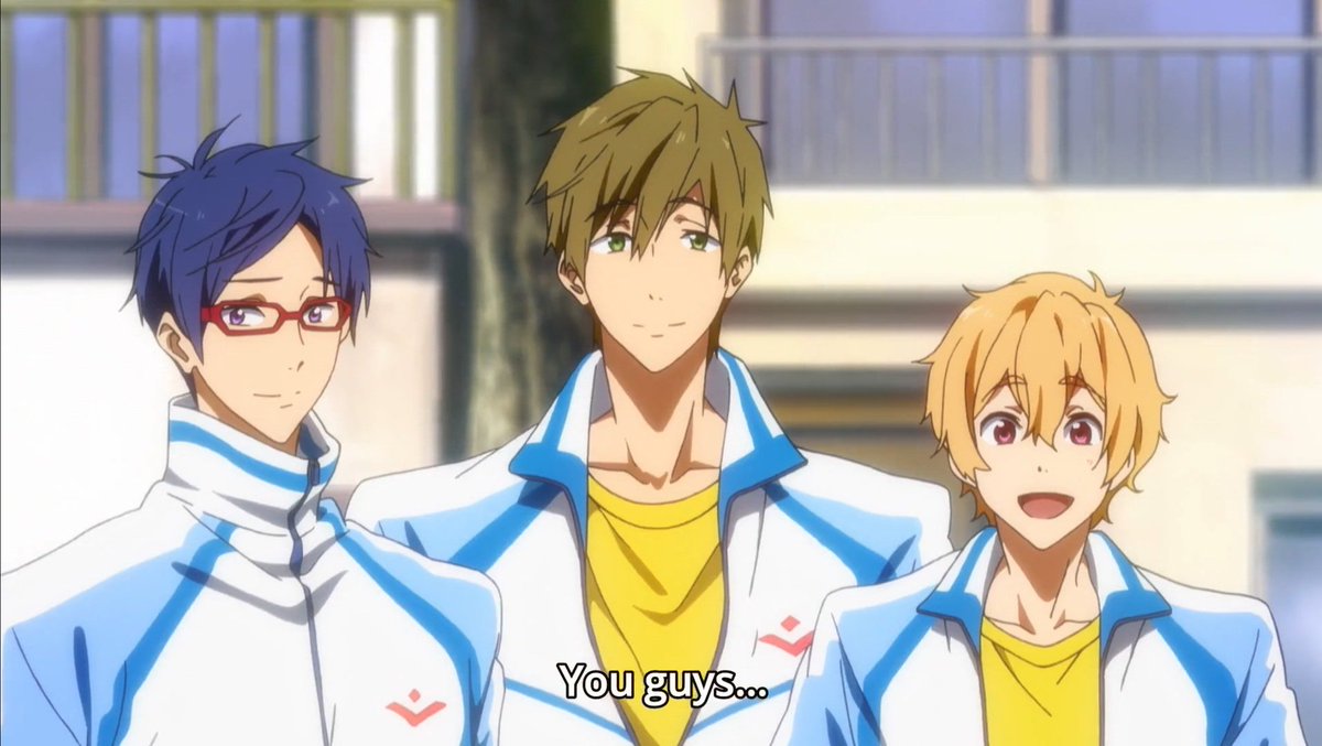 melodyparfumee's tweet photo. The casual manner in which these three appeared and reacted to this scene... #stylefive https://t.co/3A7SpKkkUV