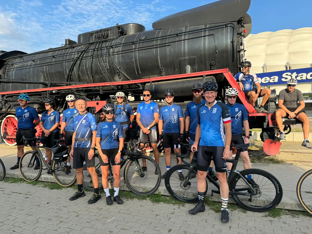 JOlkiewicz's tweet image. Szacunek dla kolarzy Lecha Poznań, sekcja rowerowa na wyjeździe 160 kilometrów... A do tego jeszcze charytatywny cel.

Tu szczegóły akcji: facebook.com/photo?fbid=972…