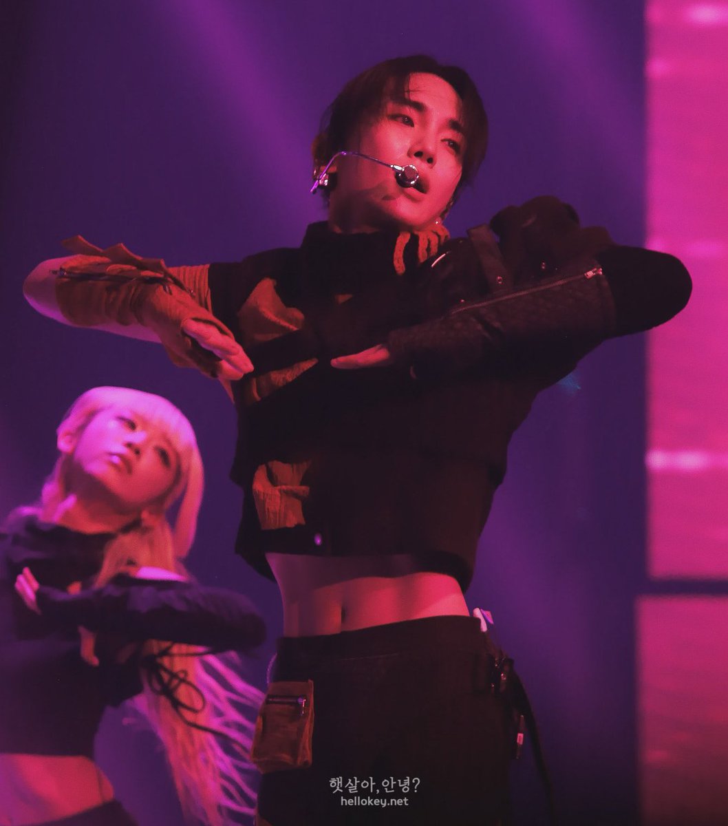 kibumwaist tweet picture