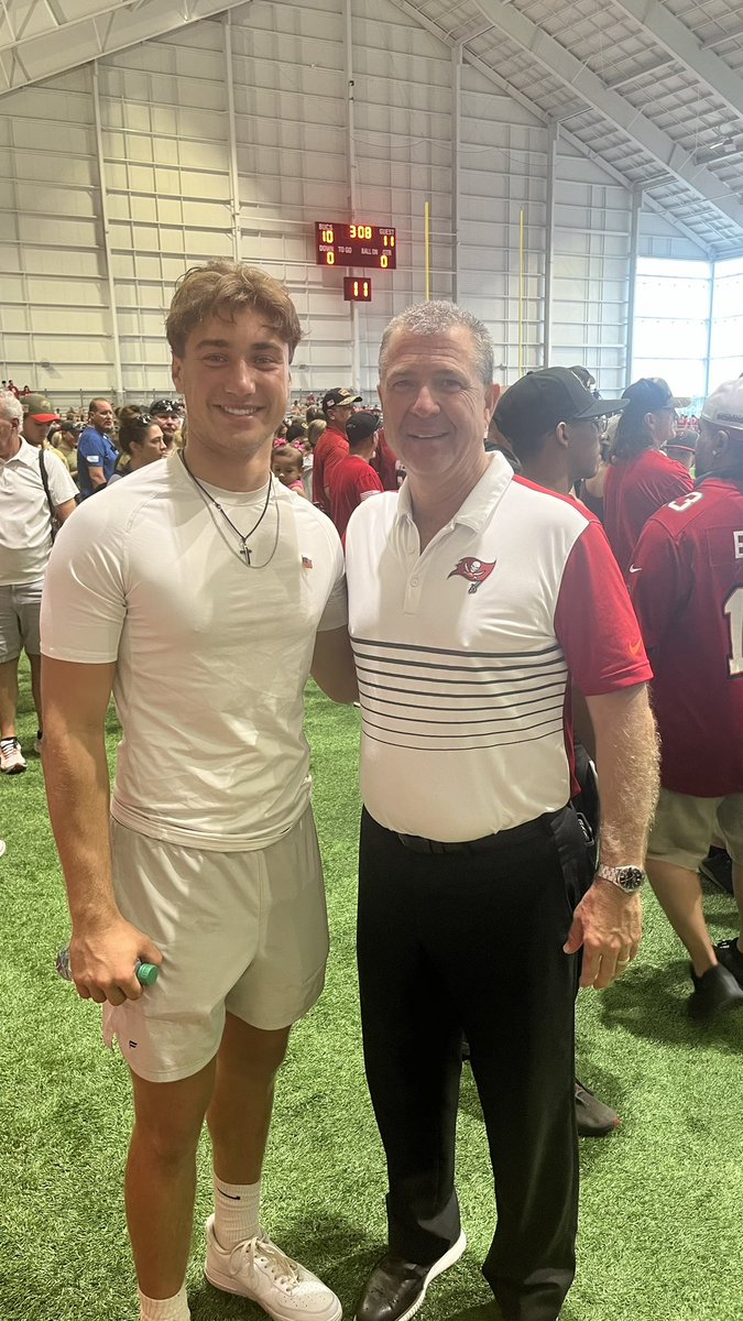 I had a great day at the bucs practice facility! Thank you for the hospitality awesome meeting you Brian Ford.