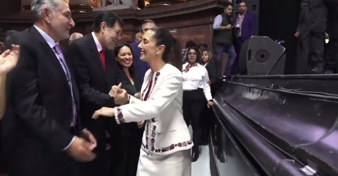 &iquest;Por que Claudia Sheinbaum deja en visto a Noro&ntilde;a? Si fu&eacute; un fiel soldado para el triunfo de la 4T &iquest;Por<a href="/tag/claudiasheinbaum"class="tags"><span>#claudiasheinbaum</span></a><a href="/tag/noro%C3%B1a"class="tags"><span>#noro&ntilde;a</span></a>