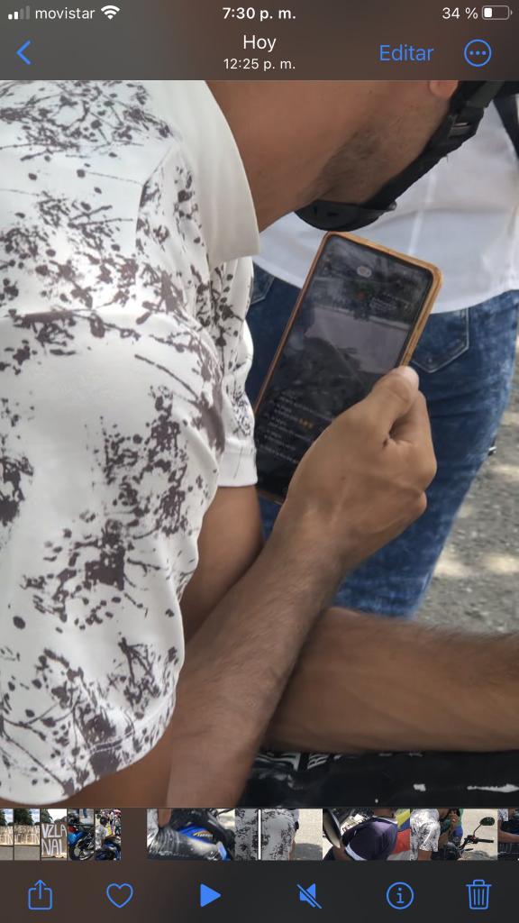 AnonymosLegionV's tweet photo. 🚨 Identifica a estos 🐸🚨

¿Alguien lo conoce? ¡Solo queremos darle mucho amor!

Muy pendientes en las manifestaciones, no expongan sus rostros del todo, vamos a hacerles el trabajo más difícil a la dictadura. https://t.co/hmb45GTpoa