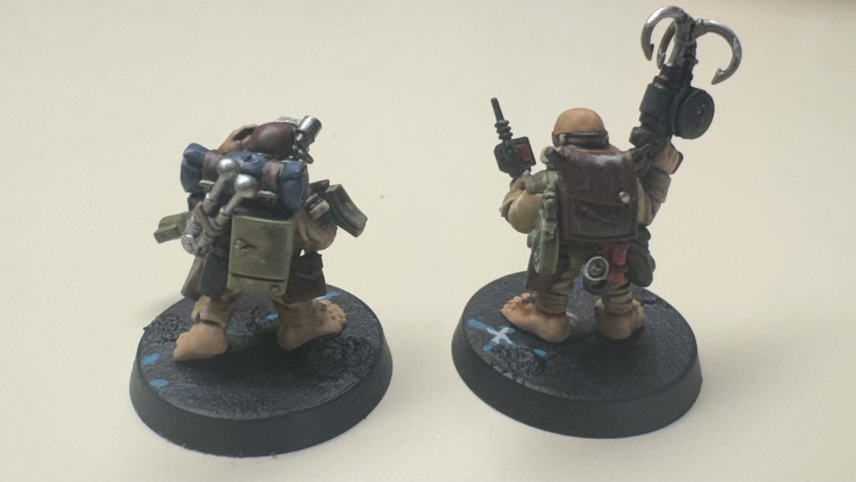 geraldo_minis's tweet photo. Rein and Raus https://t.co/khrlRPQI6T