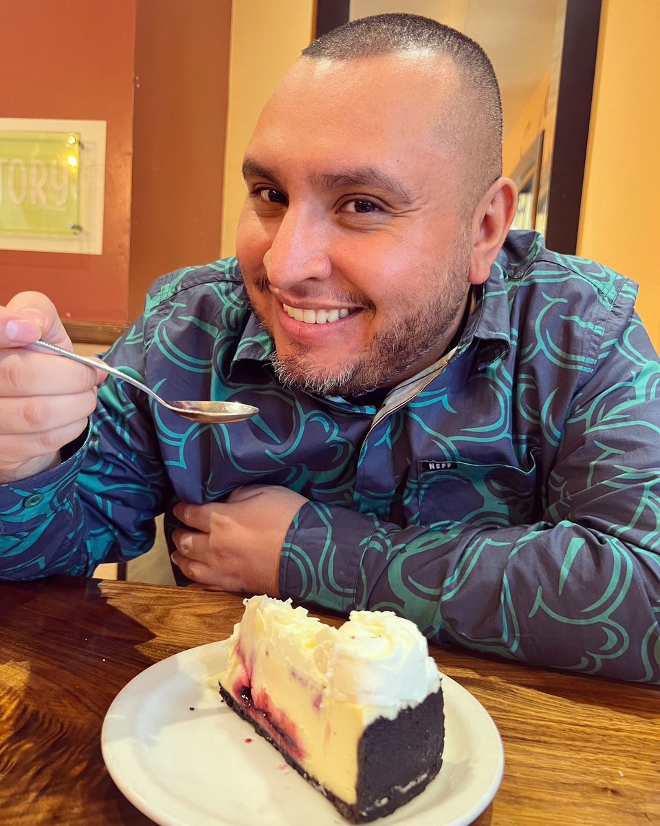 IrvinUrban's tweet photo. Say cheeeeeese... cake! 📸 🍰
Cheers to another year older, wiser,
and cheesier! 🧀
Thank you everyone
for all the birthday wishes
last week! Love you all! 🫶🏽
Stay on your Grizzly! 💪🏽
#ThankYou #CheesyAF #LeoSeason #HappyBirthdayToMe #IrvinScott #TheGrizzlyPodcast https://t.co/W3XMFPqgh0