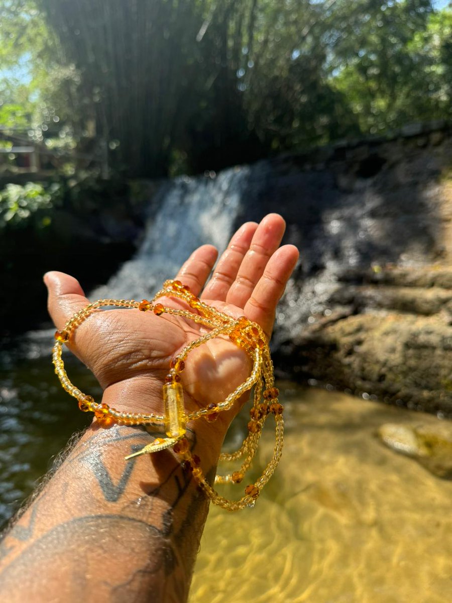 OrixaEncantado's tweet photo. Oxum lhe trará uma boa notícia hoje! 💛 https://t.co/AgJaFfqcnD