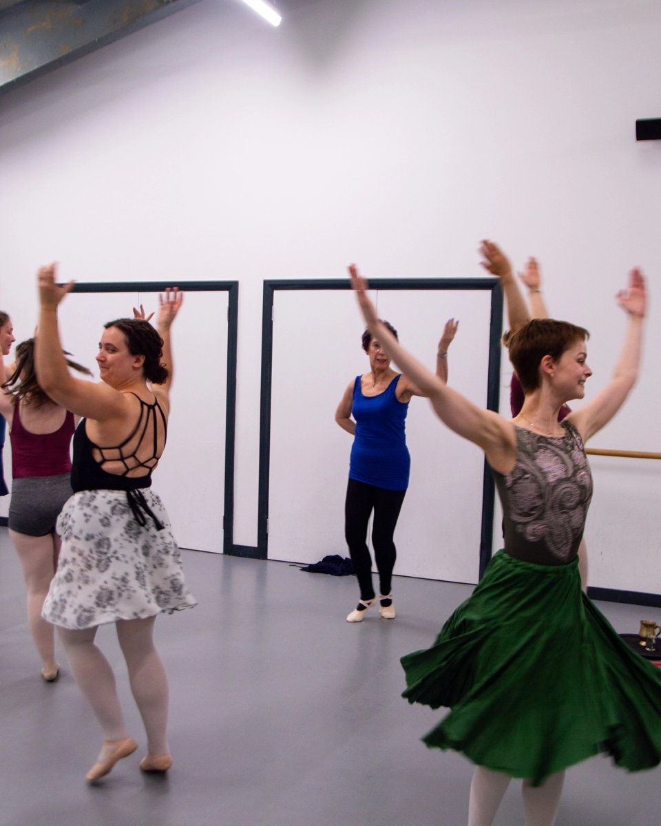 Meet the villagers out for a good time in <a href="/BalletEdinburgh/">Edinburgh Ballet Theatre</a>'s Tam O' Shanter. Opening Monday <a href="/GreensideVenue/">Greenside Venues</a> George Street!

🎟 tickets.edfringe.com/whats-on#q=%22…

#edfringe #ballet #robertburns #tamoshanter #edinburgh <a href="/edfringe/">Edinburgh Festival Fringe</a>