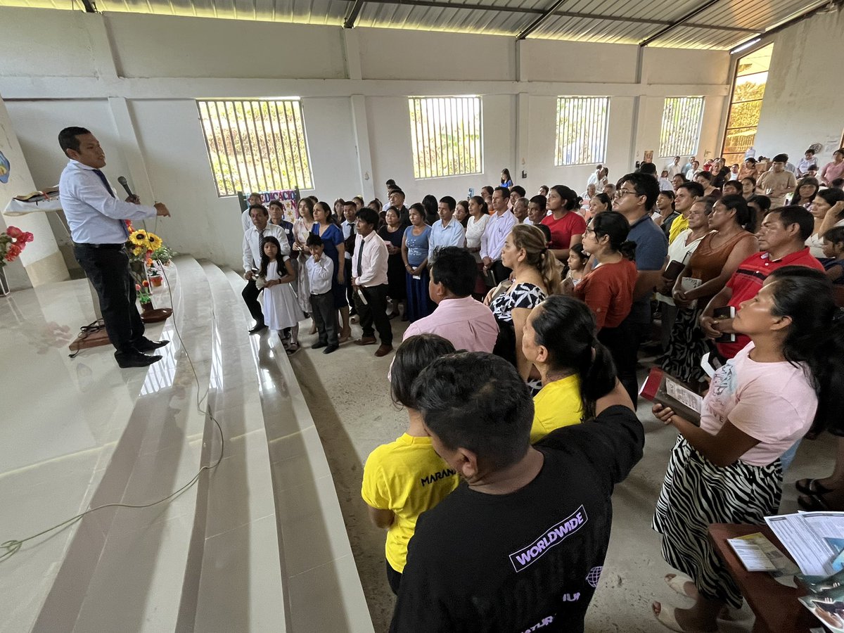 AdventistasMPN's tweet photo. 🔰Pacto solemne con nuestro Dios🤝Nuestros hermanos de Imaza se comprometen en ser fieles a Dios buscándolo cada día, realizando el culto matutino y vespertino , creando hábitos saludables, guardando el sábado y devolviendo los diezmos y ofrendas 🙏🏼
#MayordomíaEsTodo https://t.co/hFQIWynKBm