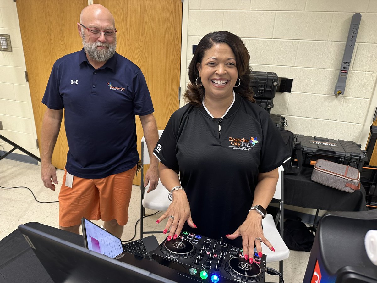 Roanoke City Public Schools tweet media