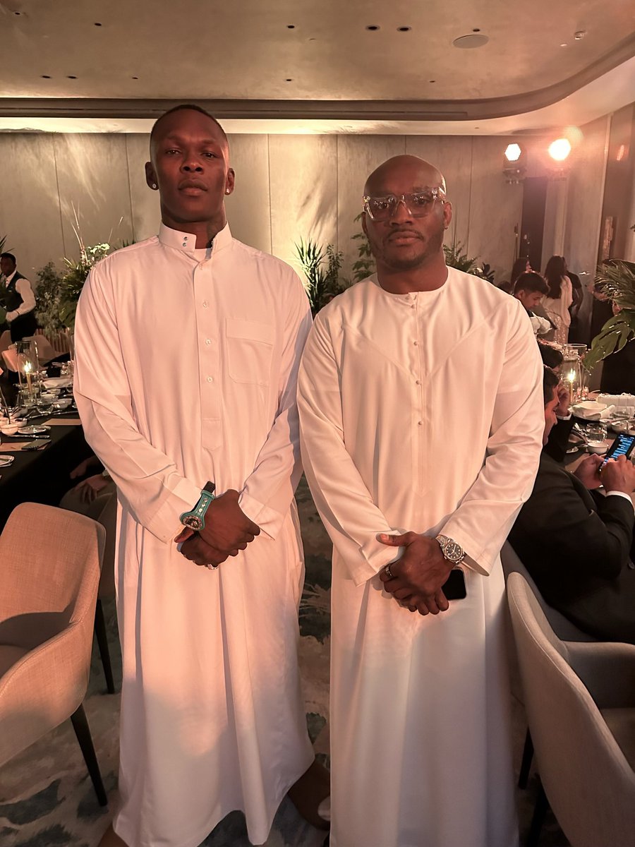 USMAN84kg's tweet photo. FIGHT DAY!!! AFRICA WINS TONIGHT 👊🏿🌍 https://t.co/1EL7MVpVNn