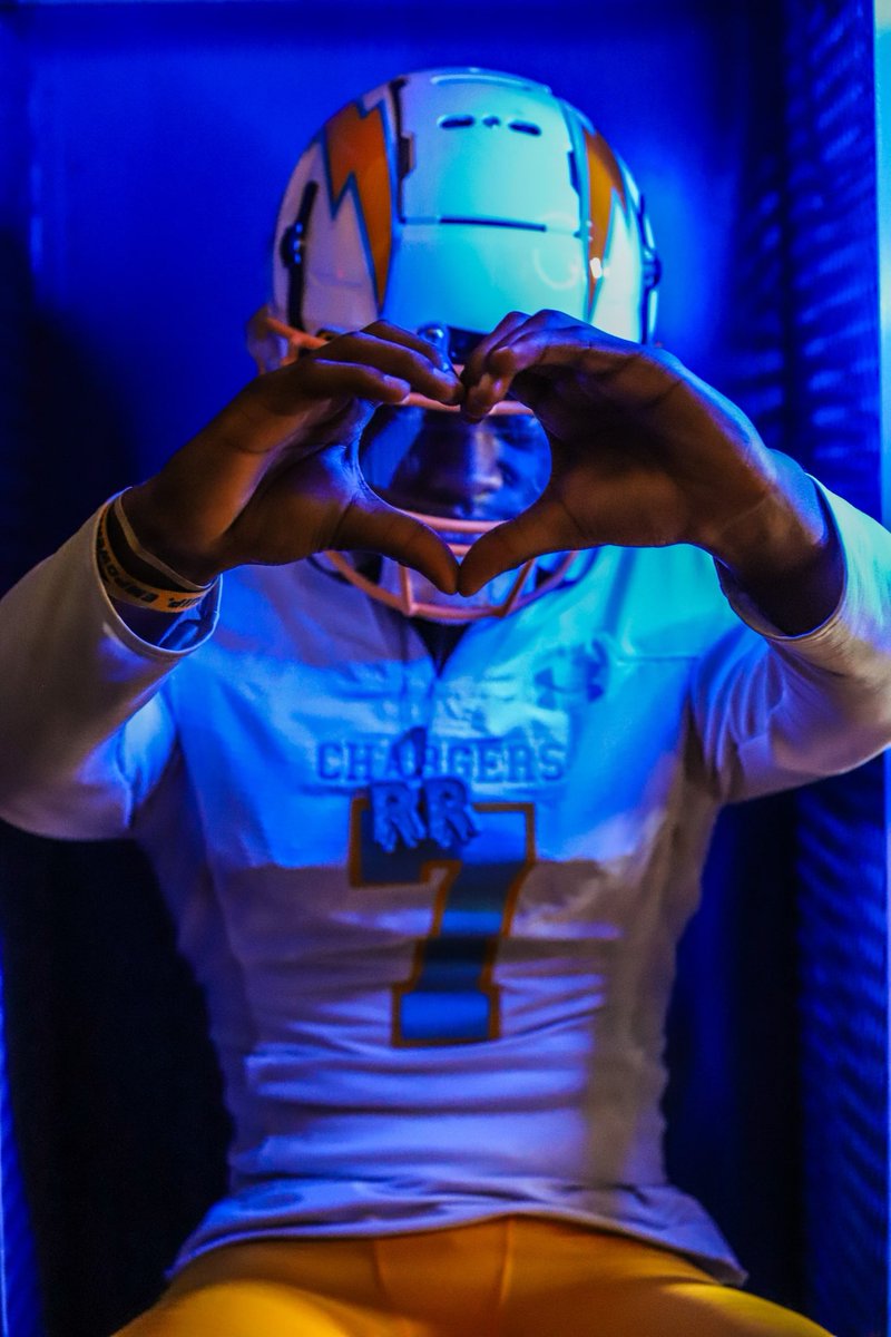 enjoy the show…….🕰️