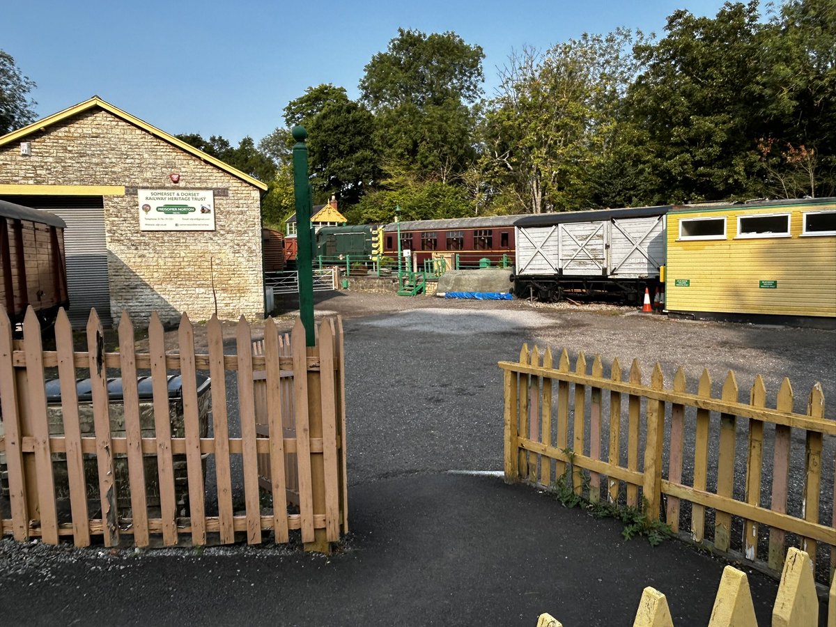 Had a walk around Midsomer Norton today. Railway stn long closed. Now restored as a heritage railway.