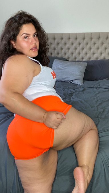 Who cums first? me or you   https://t.co/gKmzrSLRMi https://t.co/kaf5pBP1nz