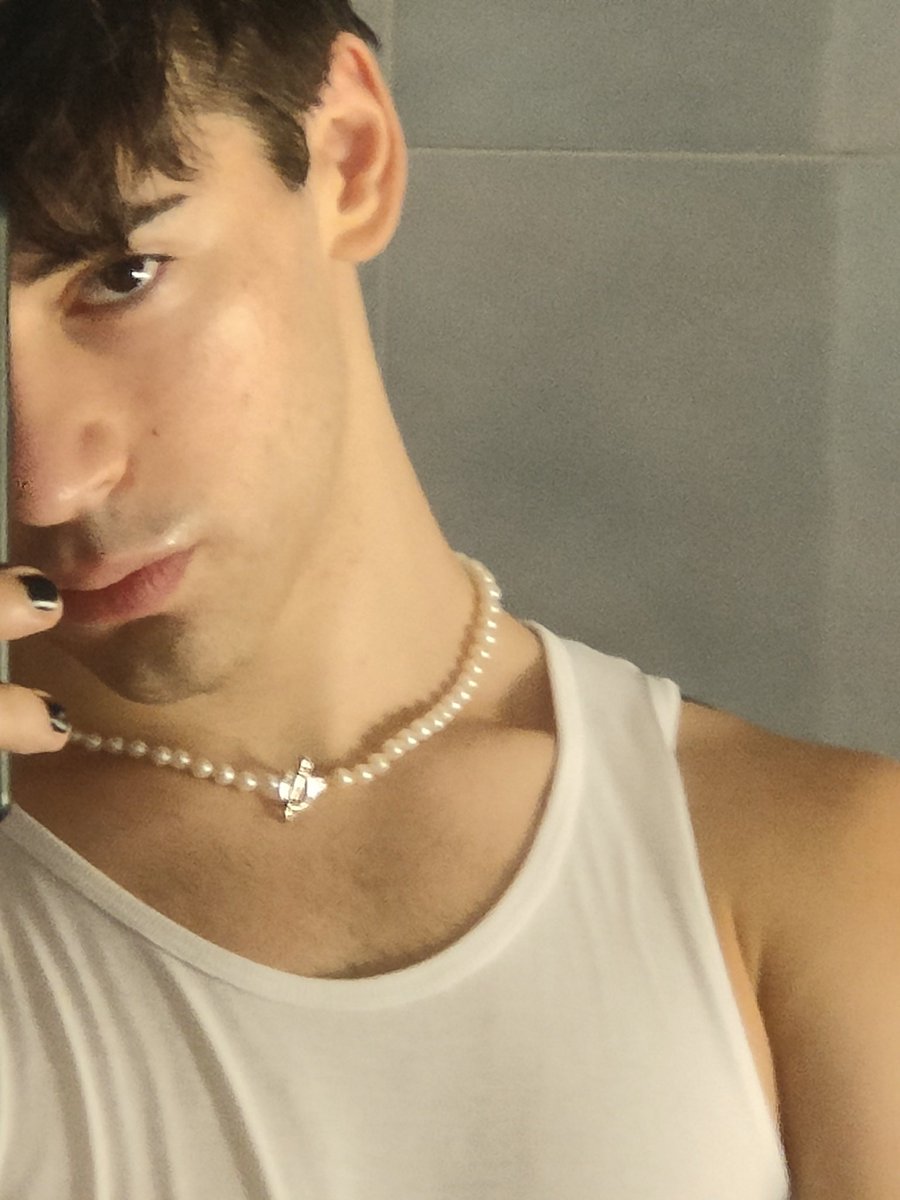 feywildboy's tweet photo. cambiato foto profilo ma secondo me per poco https://t.co/uy8cyX4tpf