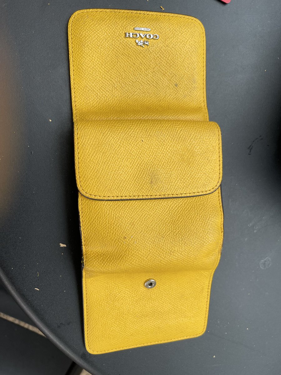 emily li li tweet media