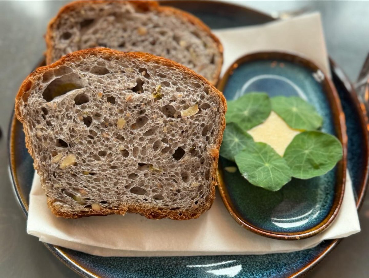 FranksKitchen's tweet image. Delighted to receive this endorsement from somebody we respect very much. #joshjosephson 
4 stars "ONE OF TORONTO'S GREATS"