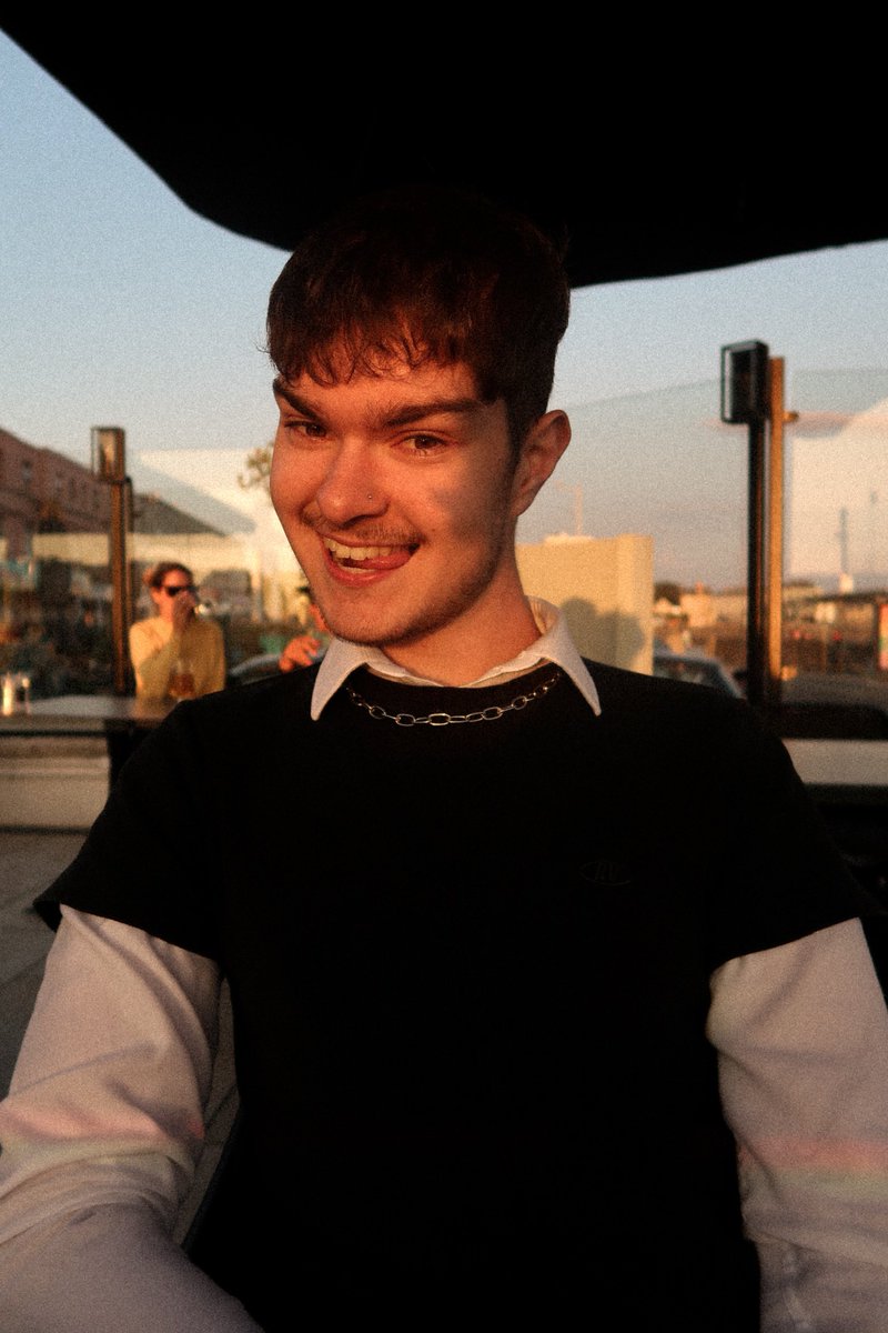 sam calvert tweet media