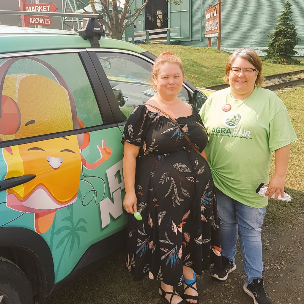 There's nothing we love more than a farmers' market 🍎 Spruce Grove, you did not disappoint!

#1023NOWradio #JoinTheConversation #1023nowfamily #NOWTrucksicle #YEGradio