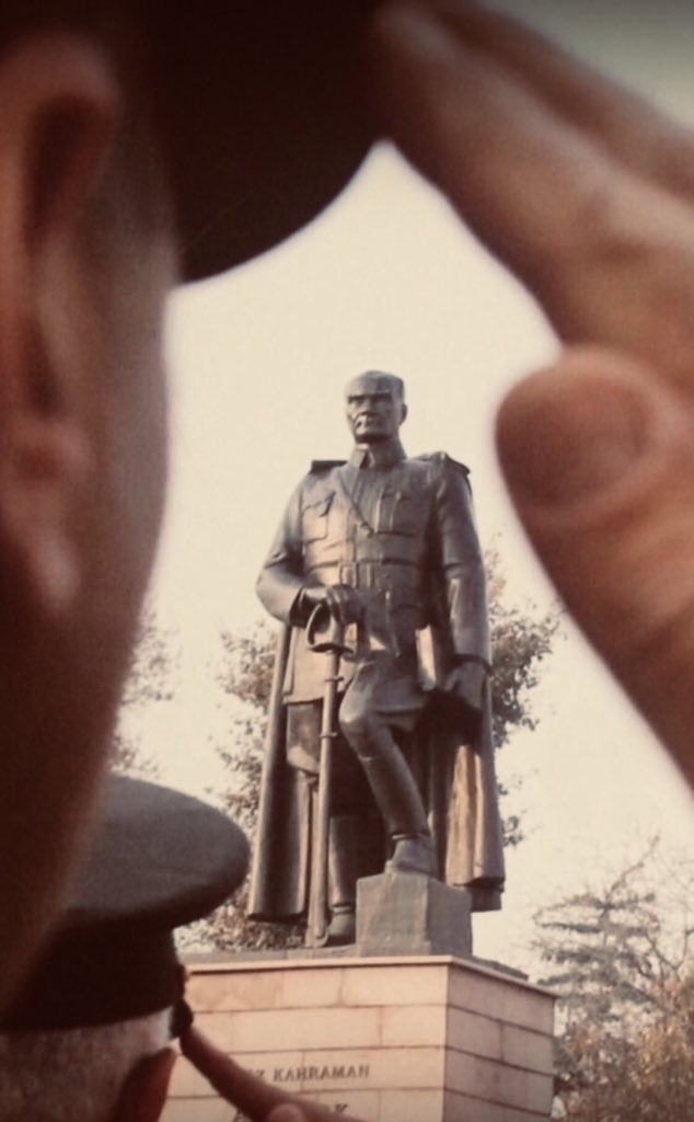 "Çocuklarınızı padişahçı değil, Milliyetçi yetiştiriniz."

💬 Başbuğ Atatürk