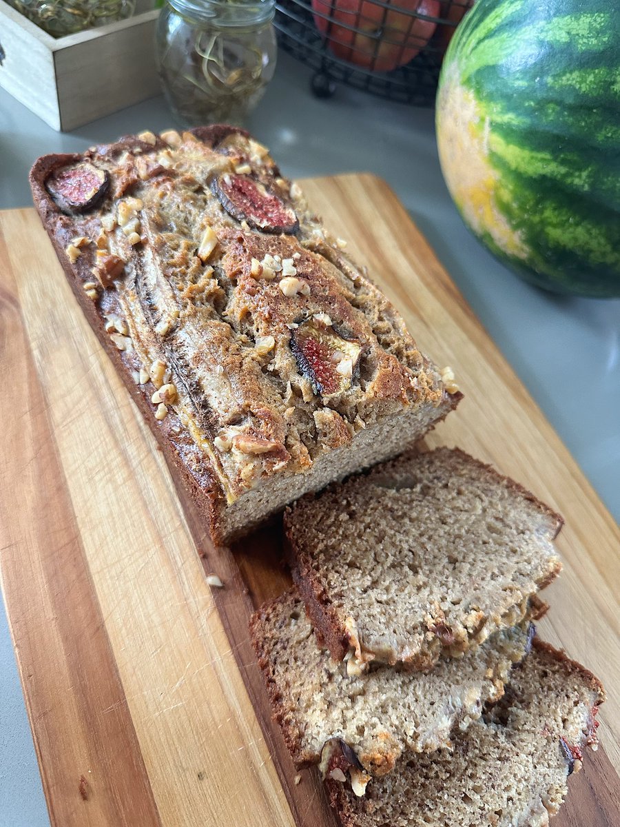 b3aut1ful_l1f3's tweet image. Beautiful lady beautiful fig + banana bread #moist