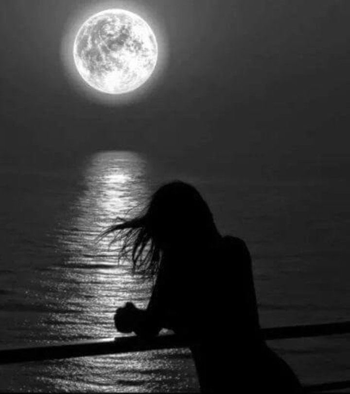 ***

Anladım ki,
haklı olanın mutlu olacağı bir yer 
değil bu dünya,

biz hesap gününü bekleyelim…!

**