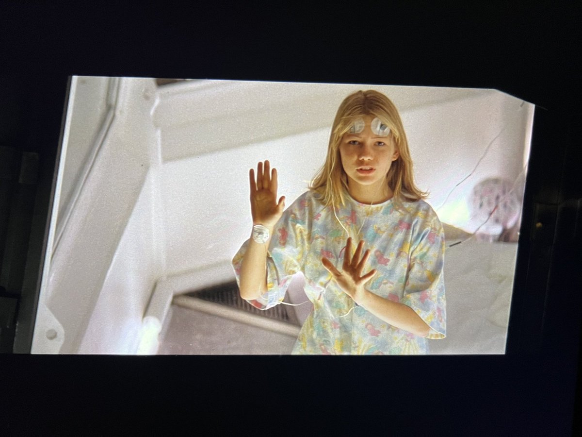 DrBananaGarcia's tweet photo. New Round - Guess the Movie

Hint: Young Michelle Williams (1995) 

If you know it , answer with a gift 

🍌 🎥 https://t.co/cF0e07JNyJ