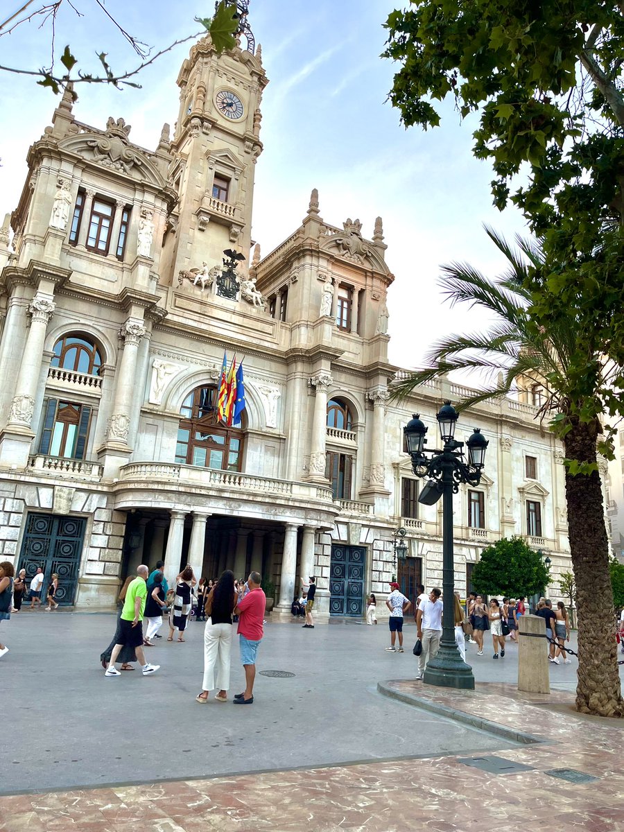 NRuben_'s tweet photo. Valencia ☀️ https://t.co/kU6ANmJinH