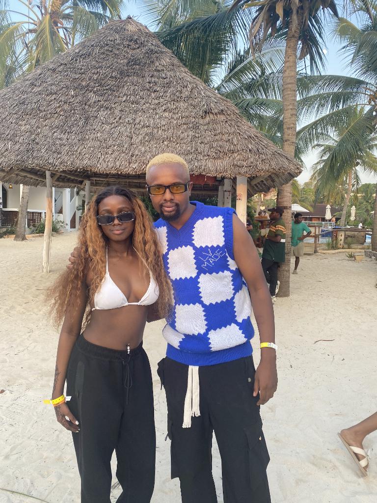 ramsonwoiso's tweet photo. Sir &amp; Abigail Chams We're  Ready for Tonight @ Full moon Party Zanzibar!

#fullmoonparty #zanzibar #kendwarocks #sirvibes https://t.co/HMitFEqUtE