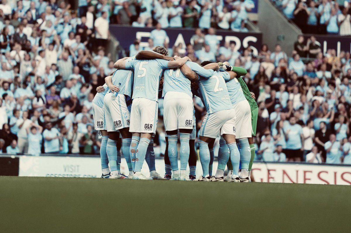 rudi_rudoni's tweet image. Scenes at the CBS⏱️
Fans were immense right till the very end🩵