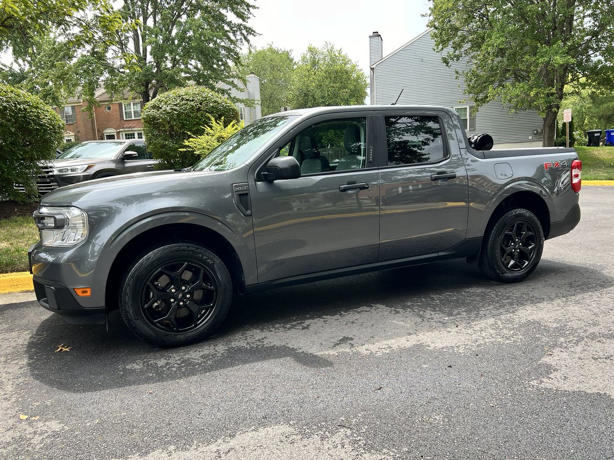 drdetailsdmv's tweet photo. Ford Maverick with a deep interior detail &amp; foam cannon hand wash https://t.co/Ftxy6WmwqK
#veteranownedbusiness 
#dmvdetailing 
#OneDeMatha https://t.co/rFJ4ZmMuyp