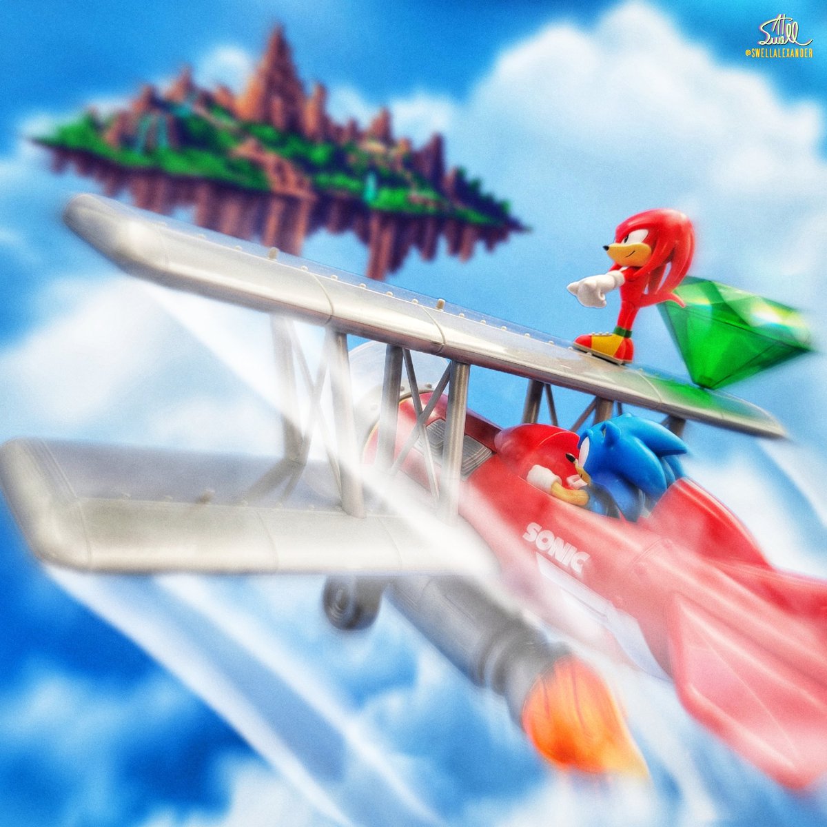 SwellAlexander's tweet image. The new Tornado might just be the best toy in the Jakks Sonic line so far; it feels super deluxe. If I had this thing growing up, I&apos;d never put it down. Back then, all I had to work with was this LEGO plane, a rubber band, and my imagination, but hey — I made do 😂